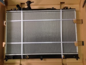 Радиатор охлаждения Мазда СХ7 L33L15200 L33L-15-200